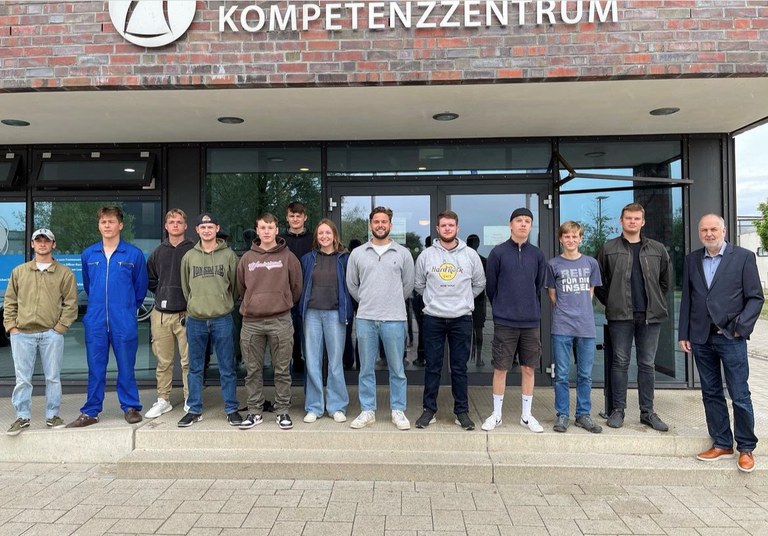 ELS 02-2022 AP1 Prüflinge ELS 02-2022 AP1.jpg