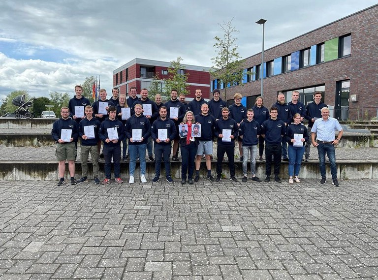 ELS AP2 Prüflinge 02-2022 ELS 02-2022 AP2.jpg